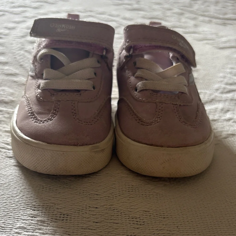 OshKosh B'gosh Kids Sneakers - Light Pink